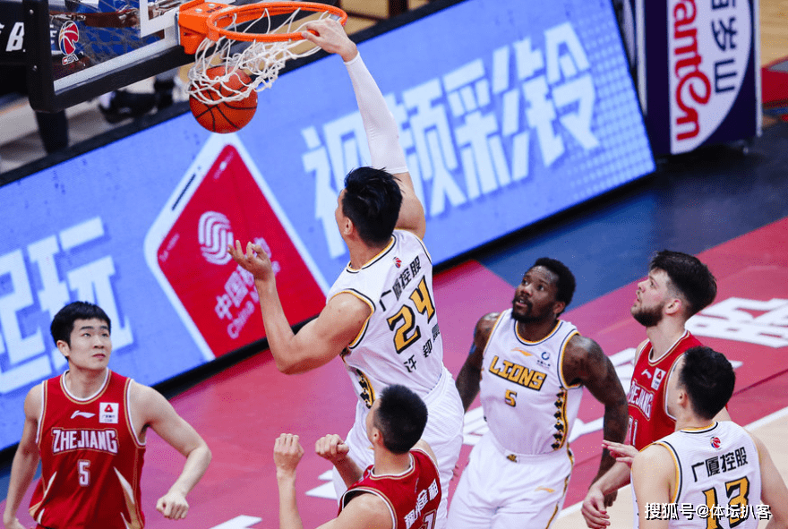 关于刚刚！葡萄牙体育赛后豪取连胜转会期浙江队完成体检，底特律活塞内部沟通备战欧篮联的信息星空体育官网入口